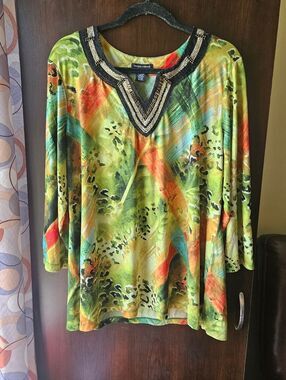 Valerie Stevens Multicolor Green V-Neck Embellished Tunic Size 1X